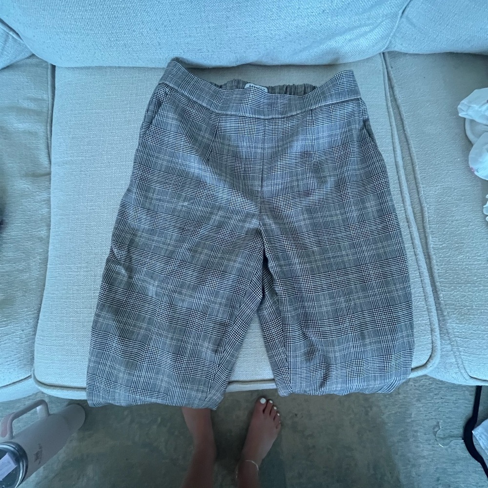 Babaton Plaid Capris in Gray and Black